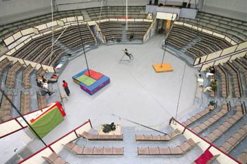 Entrainement au Centre national des arts du cirque (CNAC) à Châlons-en-Champagne