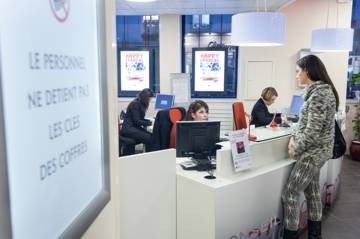 Acceuil des clients à l'agence Passy de la Société Générale (Paris XVI)