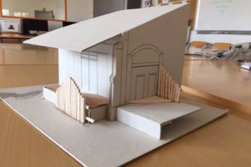 Maquette blanche représentant un maison